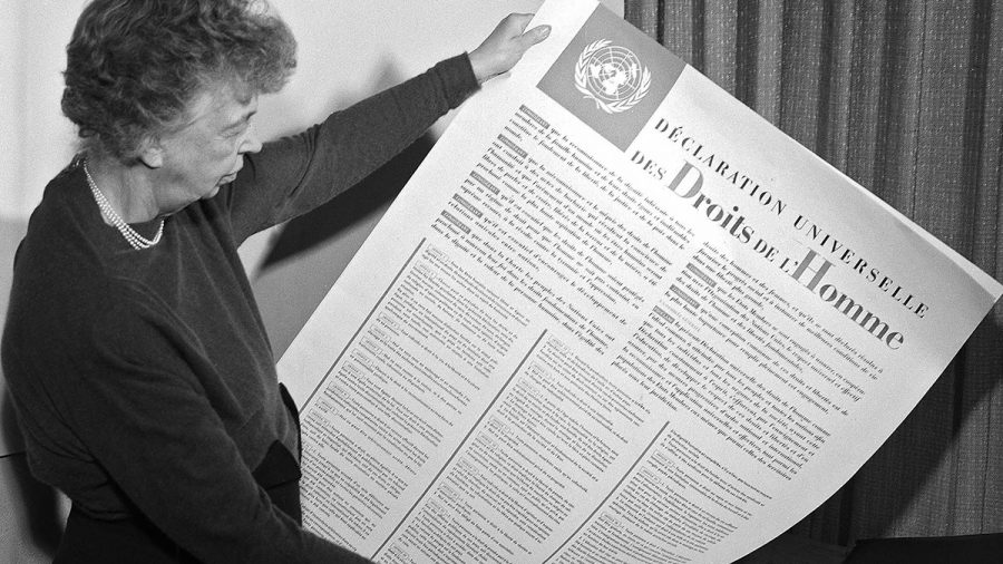 Imagem histórica: Eleanor-Roosevelt e a Declaração Universal dos Direitos Humanos.